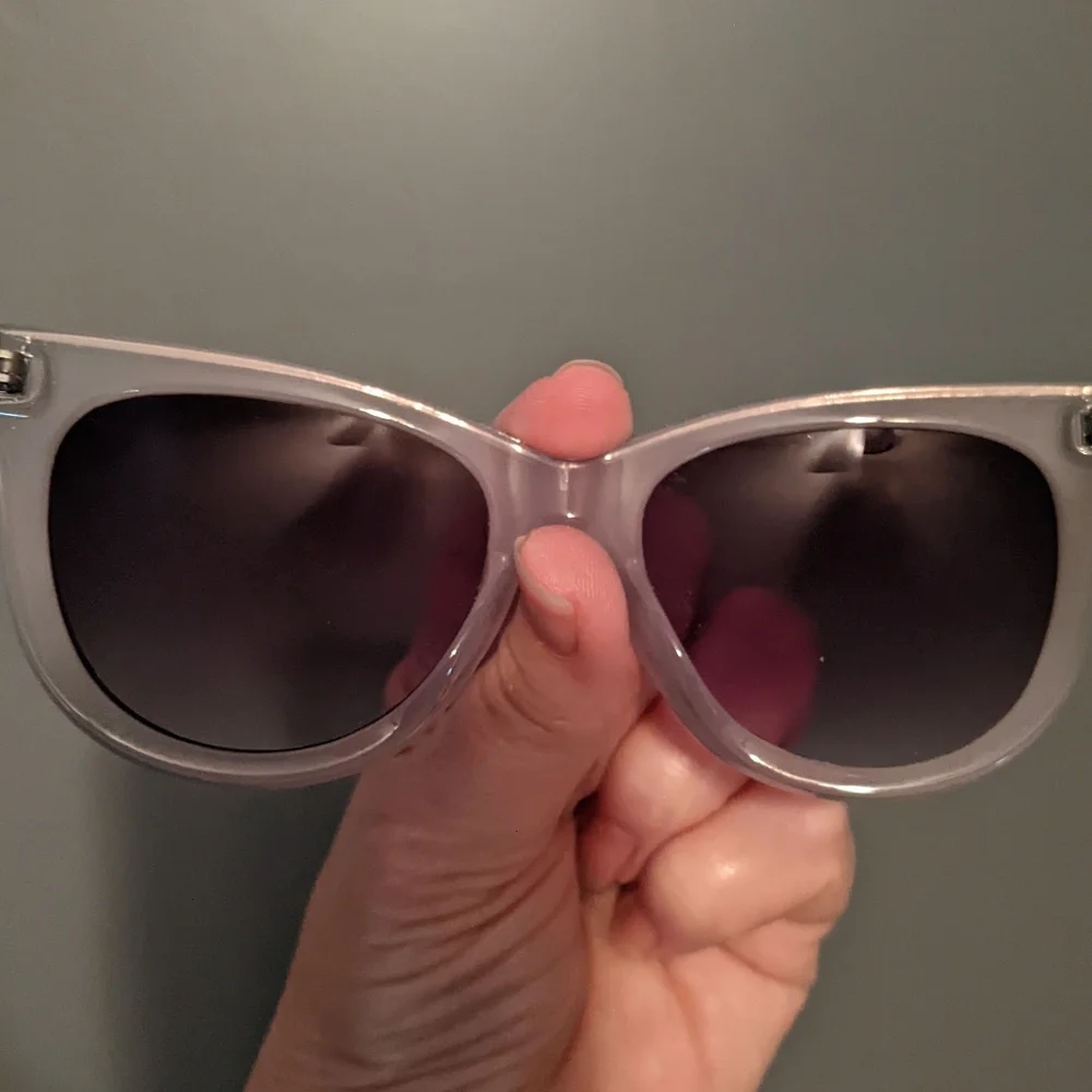 Vera Bradley, sunglasses.